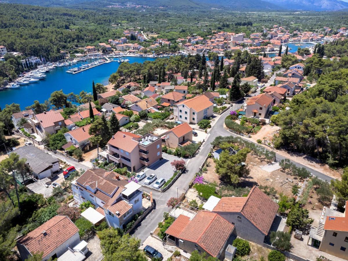 Guest House Marinna Vrboska Exterior foto